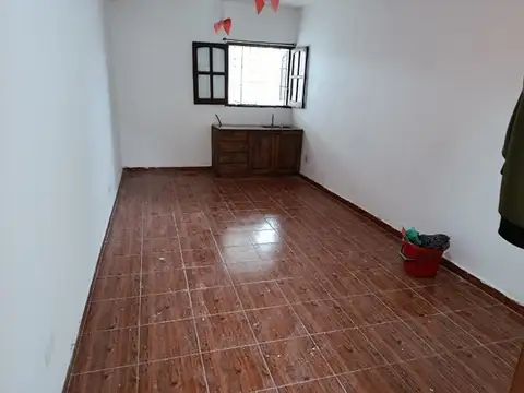 Cuatro 300