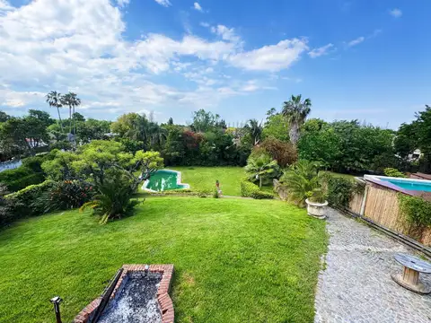 Casa 5 ambientes con 3 baños