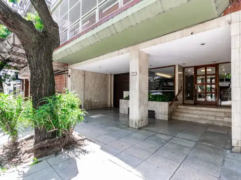 VENTA DEPTO 4 AMB COCHERA Y BAULERA V URQUIZA