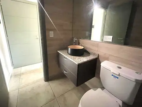 Intendente Eduardo Bossi 300