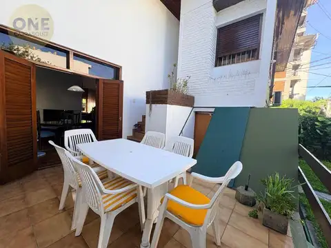 Casa en alquiler - Frente al Parque San Martín, La Plata