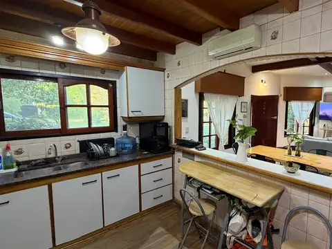 Casa 5 ambientes con 3 baños