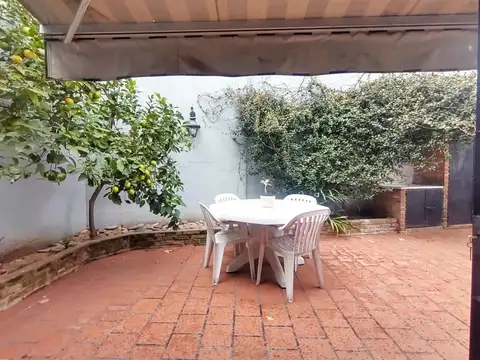 CASA en Venta 3 Ambientes Patio Terraza Villa Sarmiento