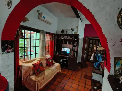 Depto Tipo Casa en Venta 42 años