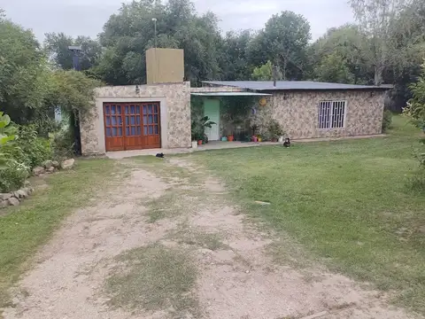 HERMOSA CASA EN TANTI CON PILETA MAS 2 DEPTOS