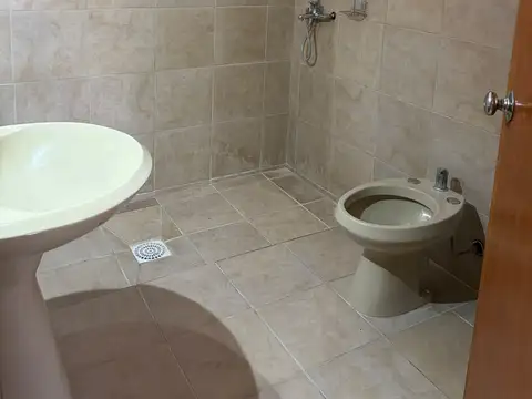 Alquiler de casa con  dos dormitorios Las Acacias