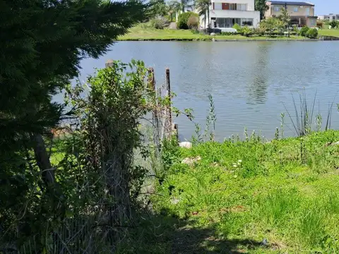 Terreno en Venta de 958,0 m2