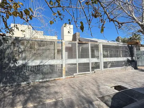 Casa en Venta en San Martín Mza 