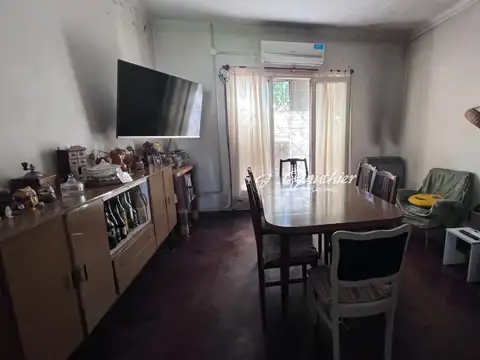 Casa 4 ambientes con 1 baño