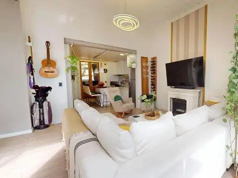 Casa 9 ambientes con 5 baños