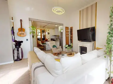 Casa 9 ambientes con 5 baños