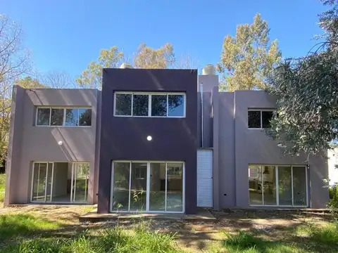 Depto Tipo Casa en Venta de 3 ambientes