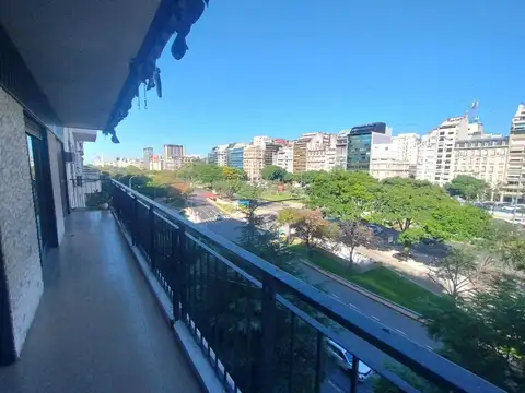Carlos Pellegrini 1200