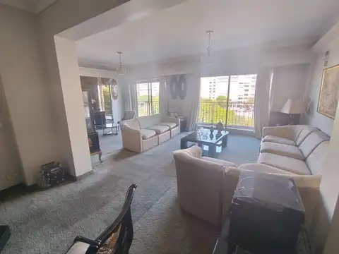 VENTA SEMIPISO 176M2 4 AMB COCHERA DEPENDENCIA BAU