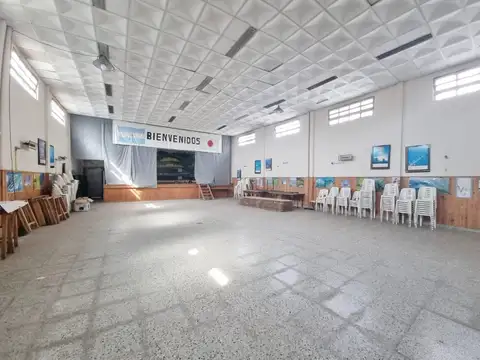 Local/Depósito con aulas - Gianelli y Bouchard