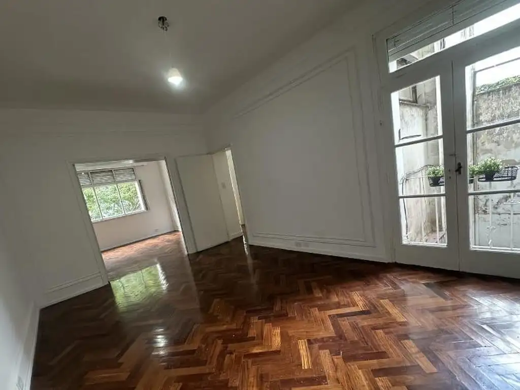 Pacheco de Melo al 2800