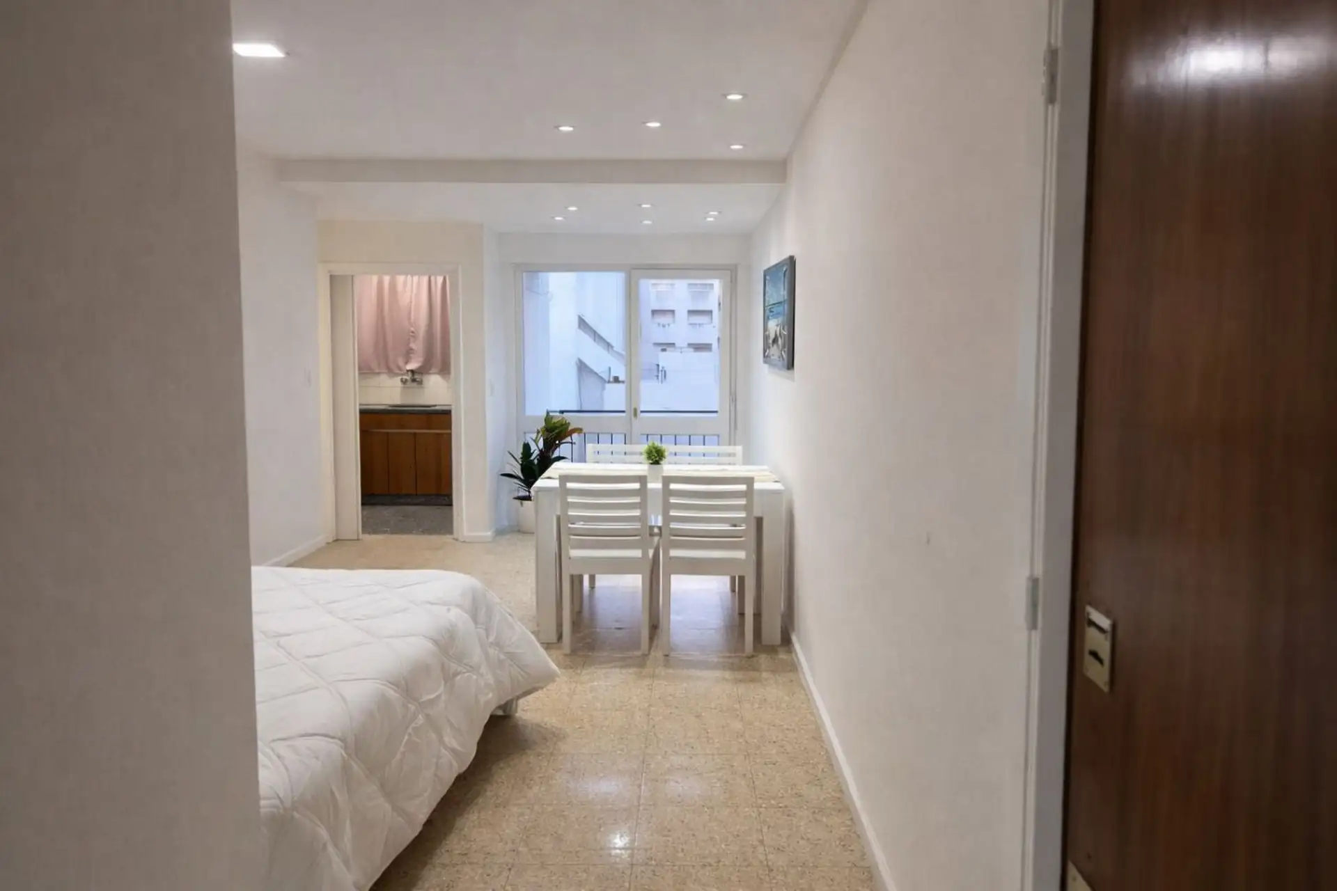 OPORTUNIDAD DEPARTAMENTO 1 AMBIENTE A LA CALLE CON BALCÓN EN ZONA CENTRO