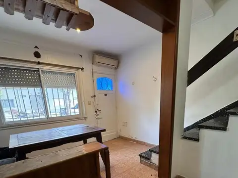 Depto Tipo Casa 3 ambientes con 1 baño
