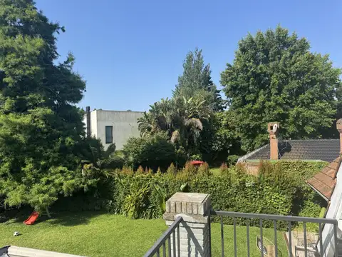 Casa 7 ambientes con 6 baños