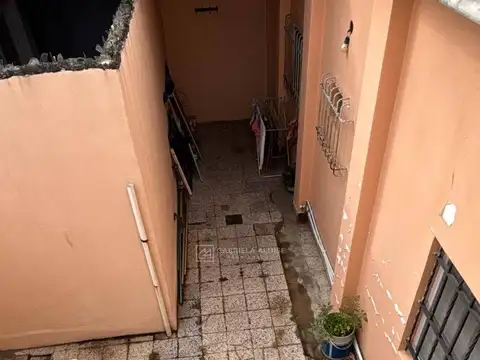 Depto Tipo Casa en Venta con 1 cocheras