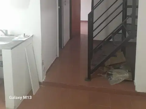Depto Tipo Casa en Alquiler de 3 dormitorios