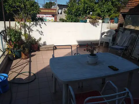 Depto Tipo Casa en Venta de 5 ambientes