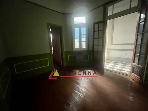 Depto Tipo Casa en Venta 80 años