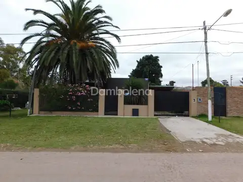 Casa Quinta  en Venta  Moreno