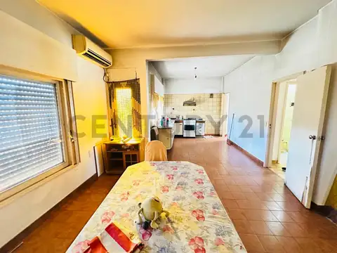 Besares 4000, Piso 0