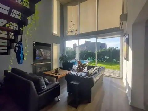 Casa 4 ambientes con 3 baños