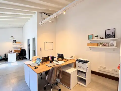 Oficina en Venta con 2 cocheras