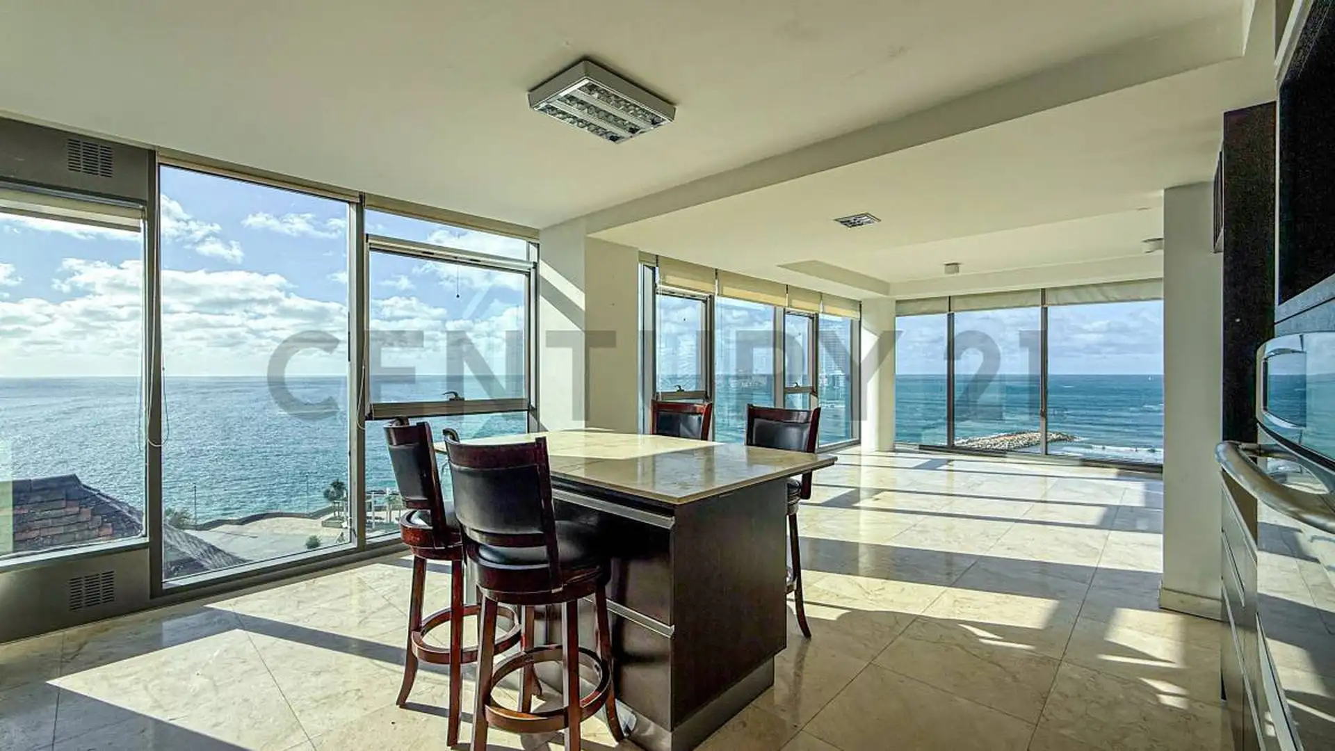 Semipiso 4 amb, 185m² a estrenar con vista al mar y 2 cocheras