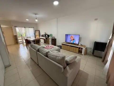 VENTA PH DE 3 AMB C/ PILETA,PATIO Y COCHERA  