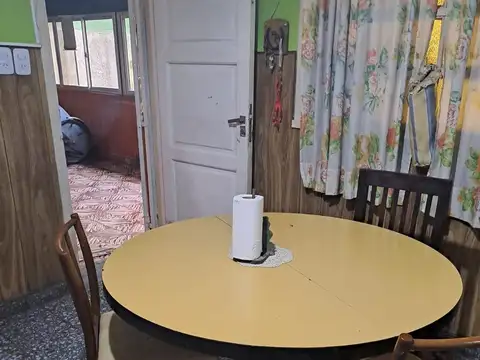 Casa 3 ambientes con 1 baño