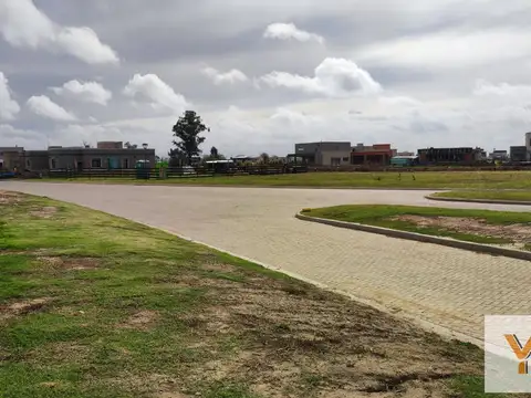 Terreno en venta - 735mts2 - San Vicente