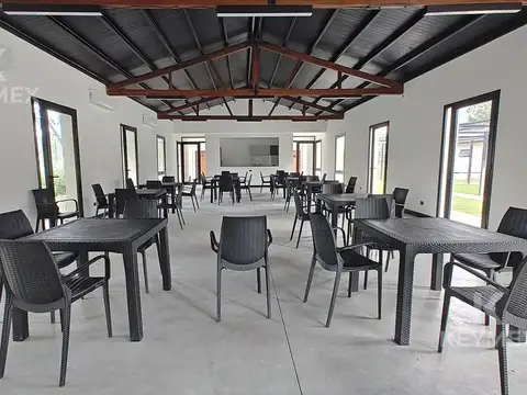 Pilar de Este. SANTA SOFIA