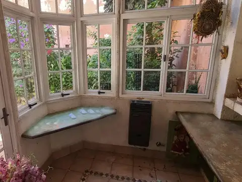 Casa 5 ambientes con 4 baños