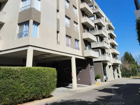 Av de los lagos al 3100