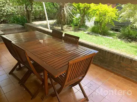 Casa en Venta con 1 cochera