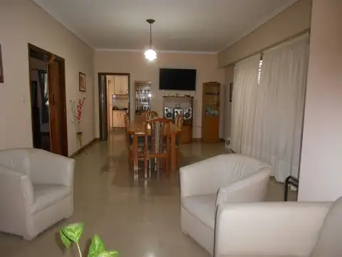 Casa en Venta en Villa Martelli, USD 320.000