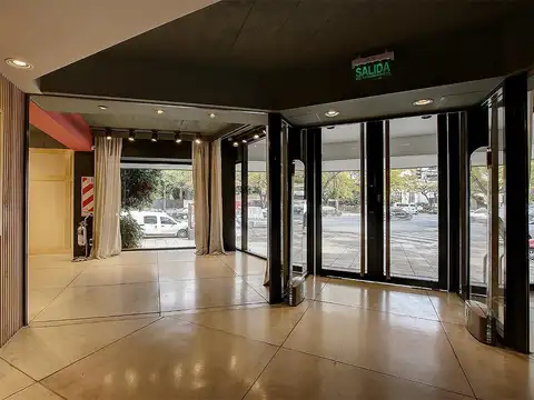 Alta imagen corporativa dada su ubicacion sobre Av F Alcorta en esquina calle Sivori, Pb +3 plantas