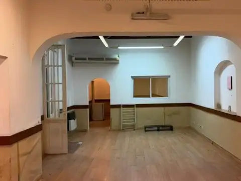 ¡Descubrí un amplio 2 ambientes con patio y entrada independiente!
