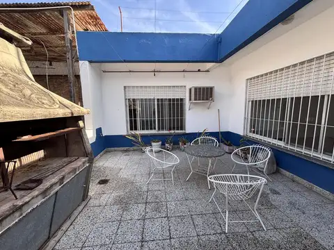 Casa interna en Jorge Cura con cochera - Patio y terraza