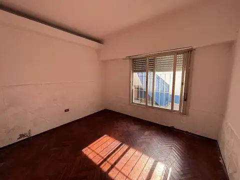 Casa interna en Jorge Cura con cochera - Patio y terraza