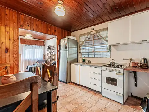 Casa 4 ambientes con 1 baño