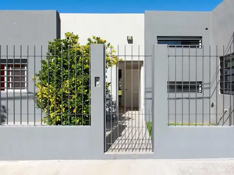 Casa en Venta en Villa Elisa, USD 139.000