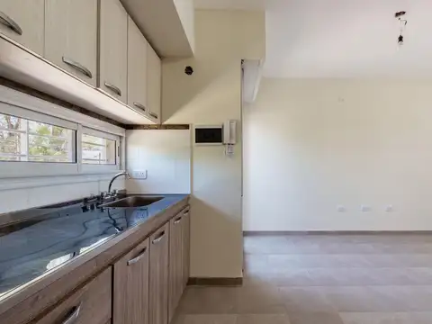 Depto Tipo Casa en Venta al Oeste