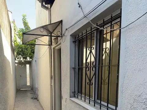 Mármol 2400, Piso PB