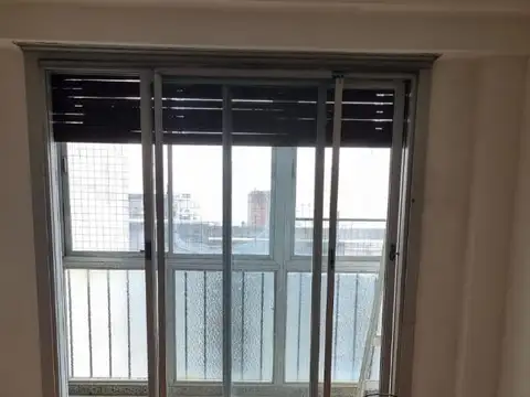 Av Independencia 2000, Piso 5