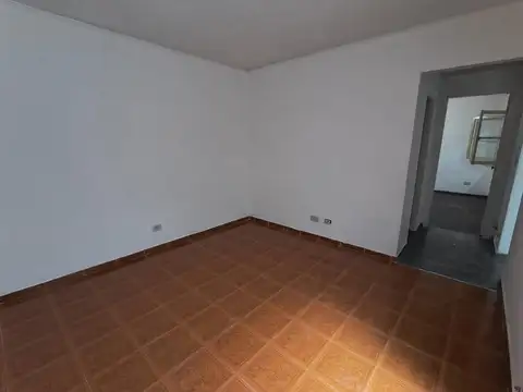 Depto Tipo Casa en Alquiler de 4 ambientes